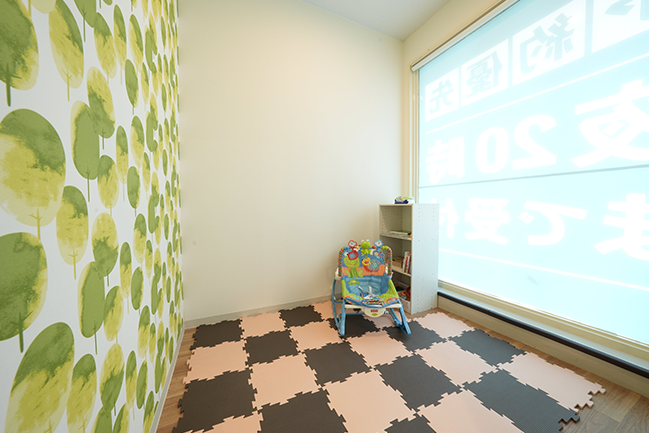保育士・キッズスペース完備でお子様連れも大歓迎!
